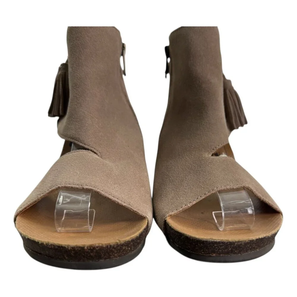 OTBT Flower Child Wedge Sandals in Desert (Tan) Leather w Fringe Women's Size 9M - Picture 6 of 12